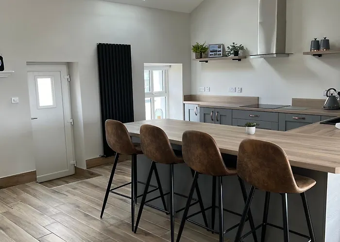 Teach Charlie Anne Feriehus